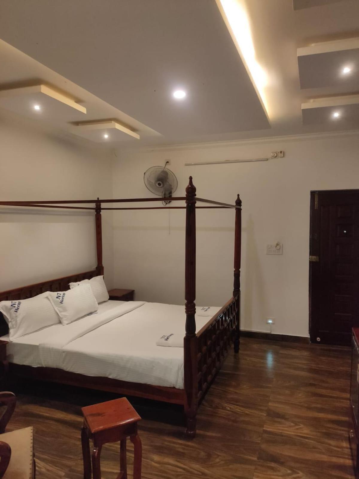 Zoom Inn Heritage Pondicherry Ngoại thất bức ảnh